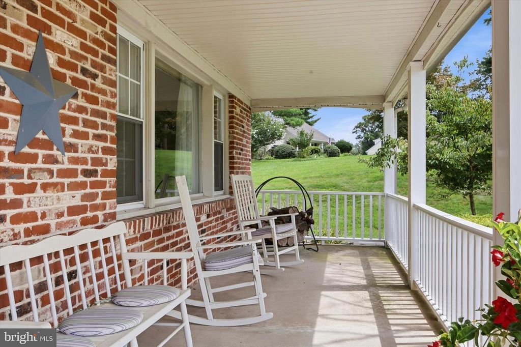 2541 N FEATHERING LN, MEDIA, PA 19063 — photo 4