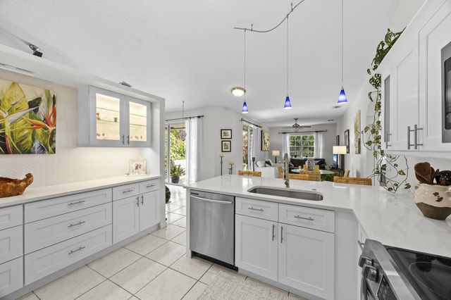 10859 Cambay Circle, Boynton Beach, FL 33437