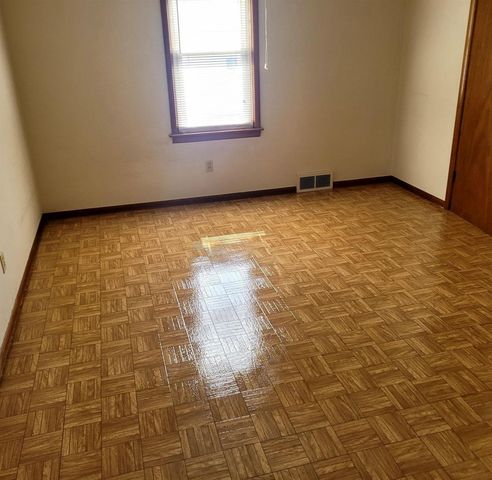 1947 MINNESOTA STREET, Oshkosh, WI 54902