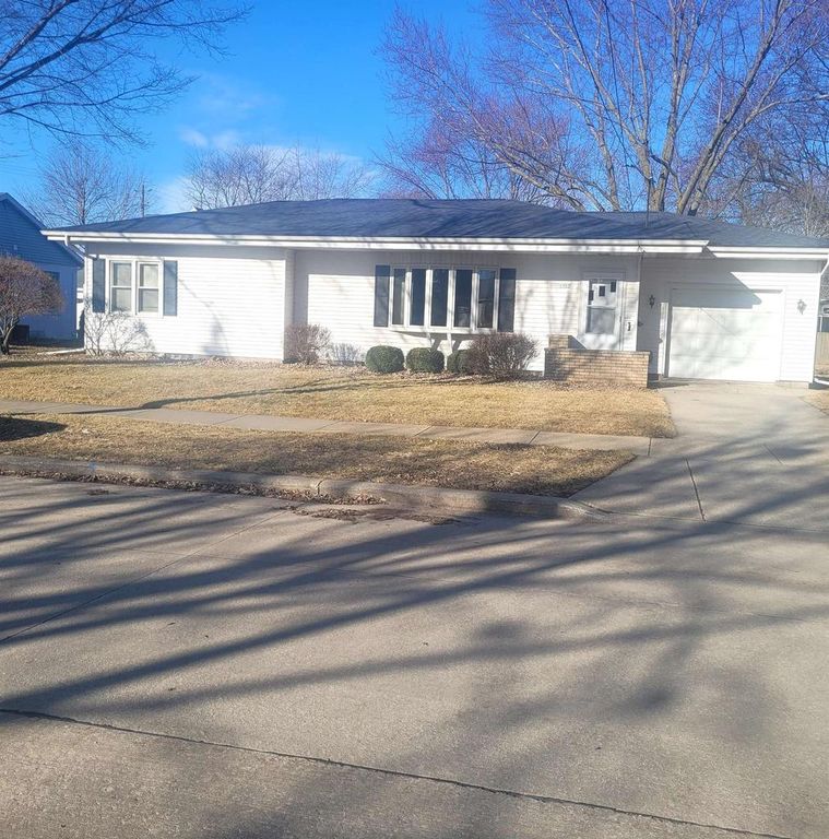 1947 MINNESOTA STREET, Oshkosh, WI 54902