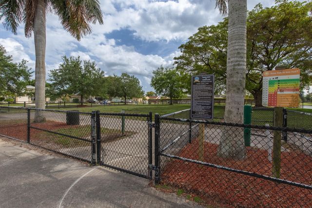 1240 Grandview Circle, Royal Palm Beach, FL 33411