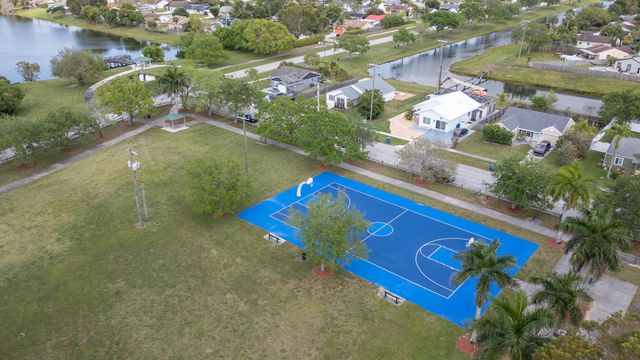 1240 Grandview Circle, Royal Palm Beach, FL 33411