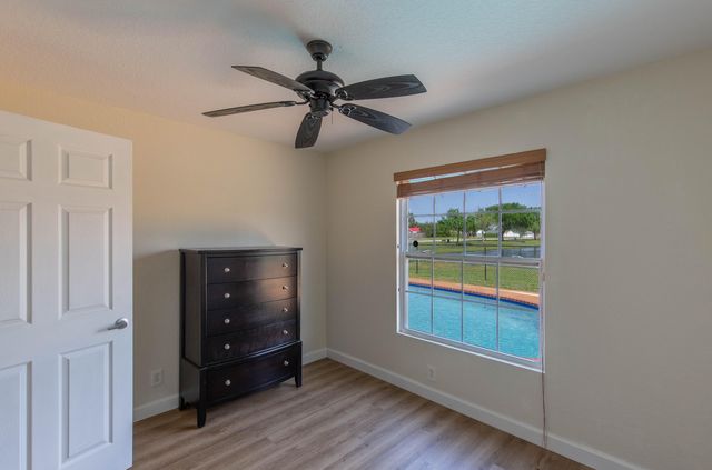 1240 Grandview Circle, Royal Palm Beach, FL 33411