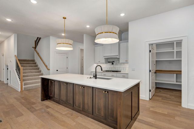 2187 N Silver Charm Avenue, Springfield, MO 65802