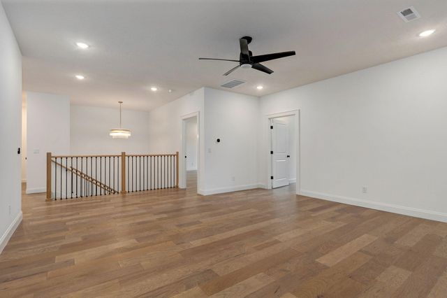 2187 N Silver Charm Avenue, Springfield, MO 65802