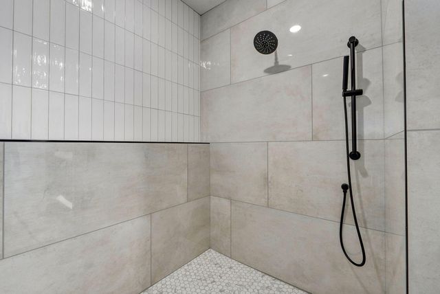 2187 N Silver Charm Avenue, Springfield, MO 65802