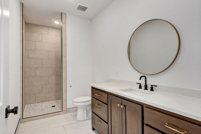 2187 N Silver Charm Avenue, Springfield, MO 65802