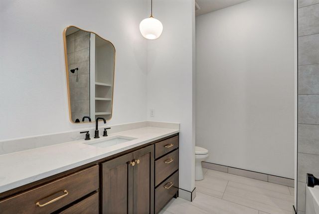 2187 N Silver Charm Avenue, Springfield, MO 65802