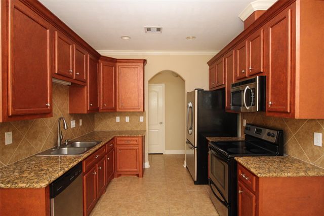 1504 Glen Oaks Drive, Conroe, TX 77385
