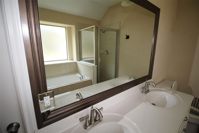 1504 Glen Oaks Drive, Conroe, TX 77385