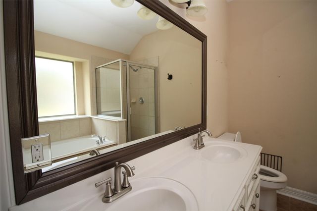 1504 Glen Oaks Drive, Conroe, TX 77385