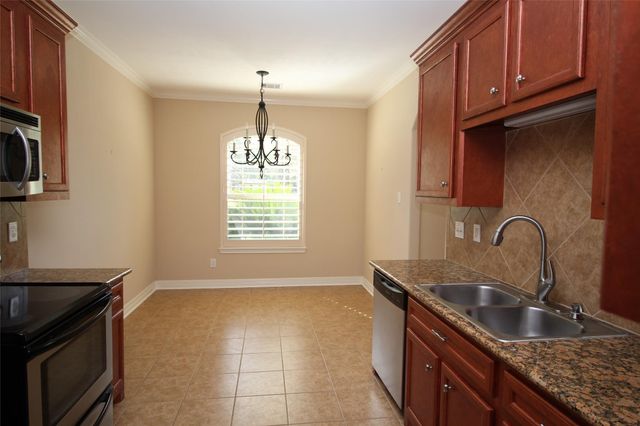 1504 Glen Oaks Drive, Conroe, TX 77385