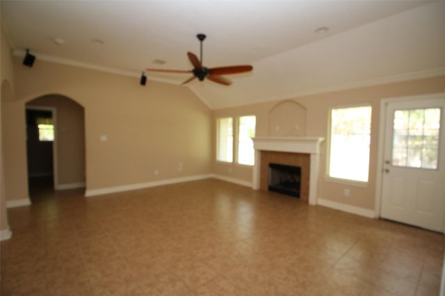 1504 Glen Oaks Drive, Conroe, TX 77385