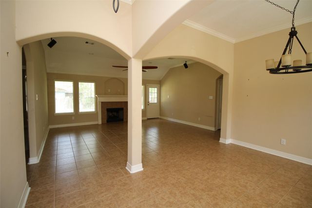 1504 Glen Oaks Drive, Conroe, TX 77385