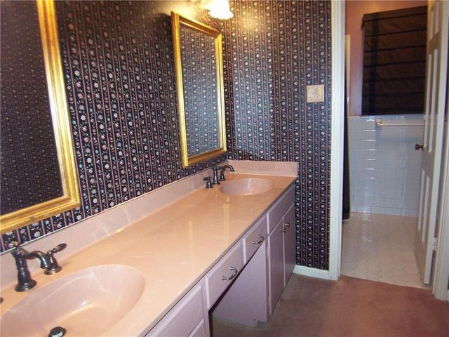 504 TANGLEWOOD Drive, Alexandria, LA 71303