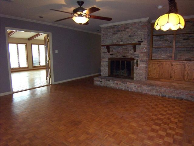 504 TANGLEWOOD Drive, Alexandria, LA 71303