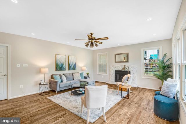 4809 SWEETBIRCH DR, Rockville, MD 20853