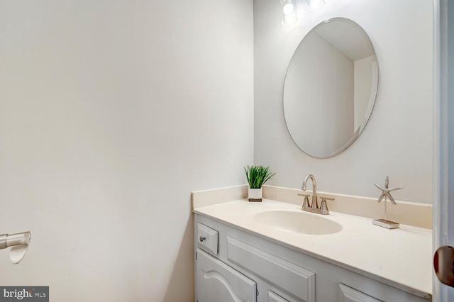 4809 SWEETBIRCH DR, Rockville, MD 20853