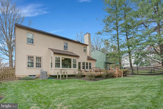 4809 SWEETBIRCH DR, Rockville, MD 20853