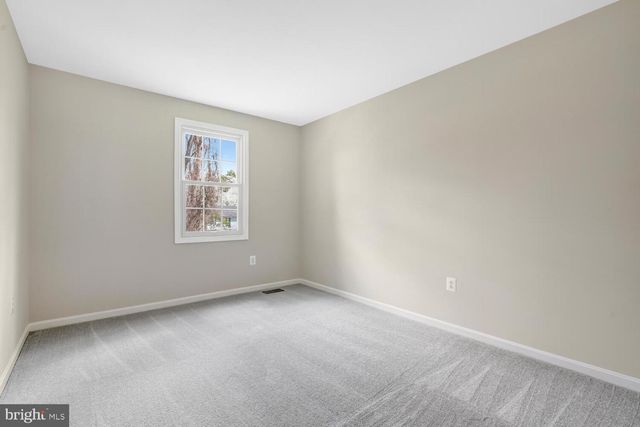 4809 SWEETBIRCH DR, Rockville, MD 20853