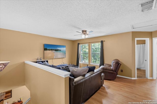 9907 AUTUMN DAWN, Converse, TX 78109