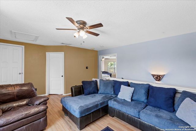 9907 AUTUMN DAWN, Converse, TX 78109