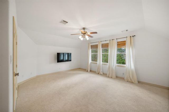 15 Heather Bank Place, The Woodlands, TX 77382