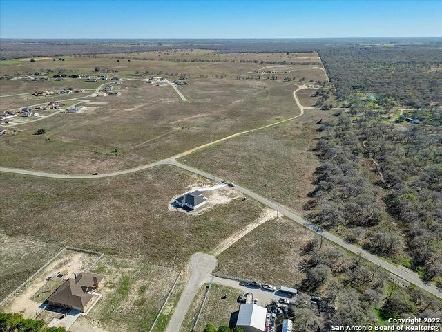 0 Deer Park Ln, La Vernia, TX 78121