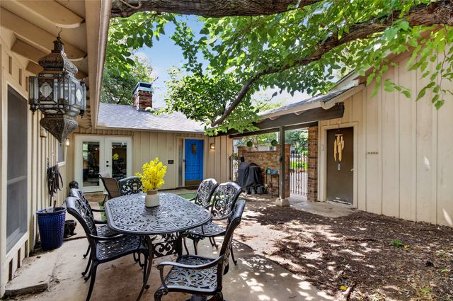 5310 Westminster Court S, Fort Worth, TX 76133