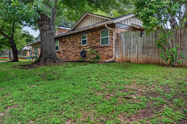 5310 Westminster Court S, Fort Worth, TX 76133