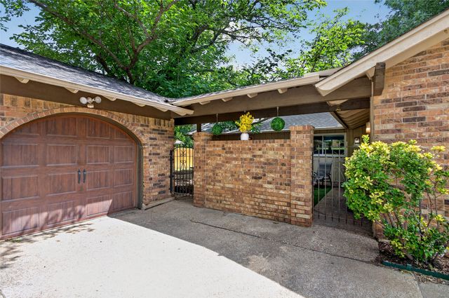 5310 Westminster Court S, Fort Worth, TX 76133