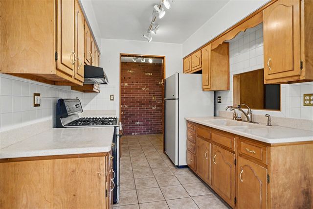1806 Broadway Street, Niles, MI 49120