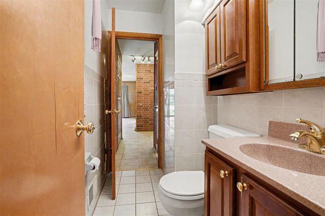 1806 Broadway Street, Niles, MI 49120