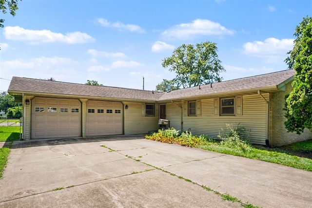 1806 Broadway Street, Niles, MI 49120