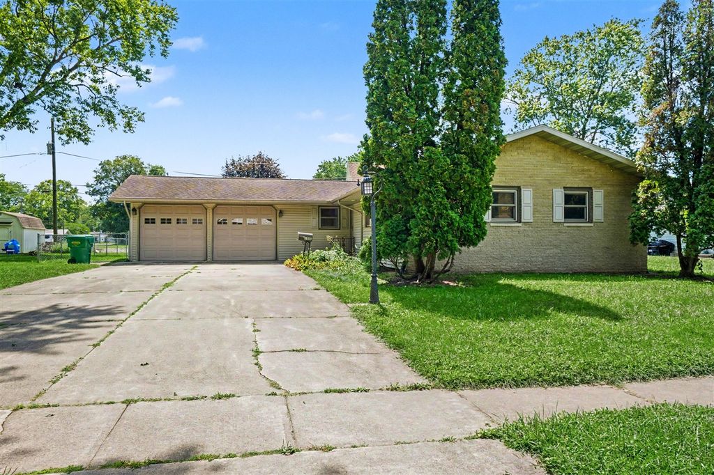 1806 Broadway Street, Niles, MI 49120