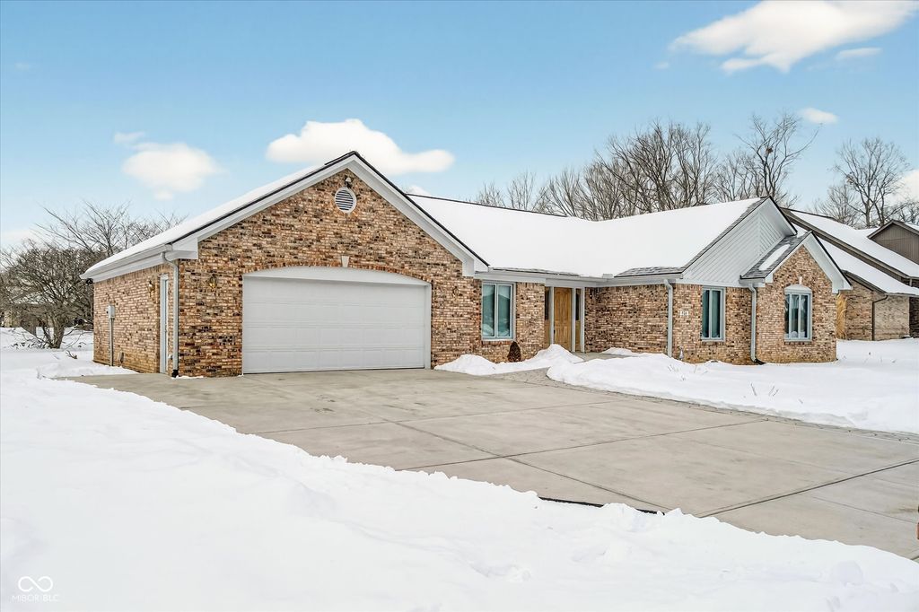 620 Hamlet Drive, Avon, IN 46123