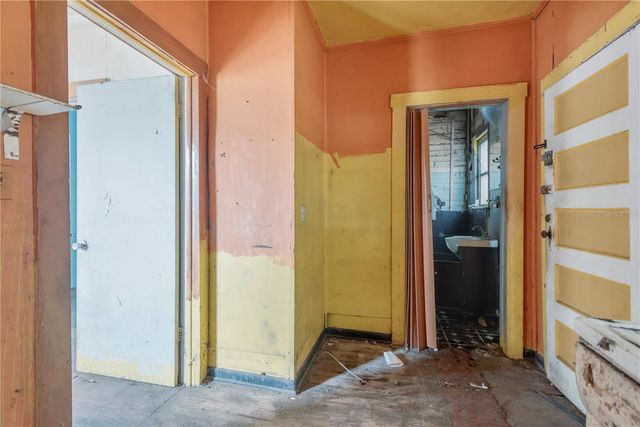2505 E 17TH AVENUE, Tampa, FL 33605