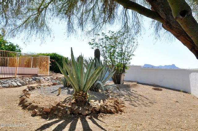 5351 N Camino De Oeste, Tucson, AZ 85745