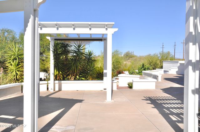 5351 N Camino De Oeste, Tucson, AZ 85745