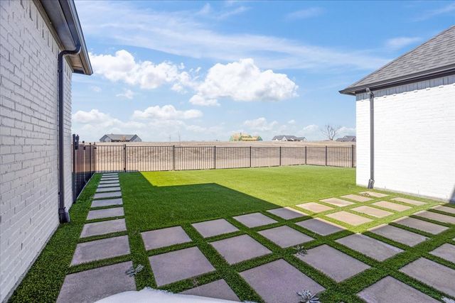 1442 Kara Trail, Van Alstyne, TX 75495