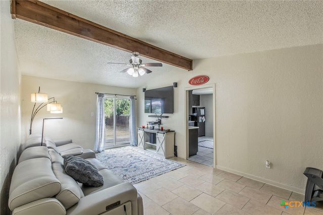 211 W Robin Lane, Harker Heights, TX 76548