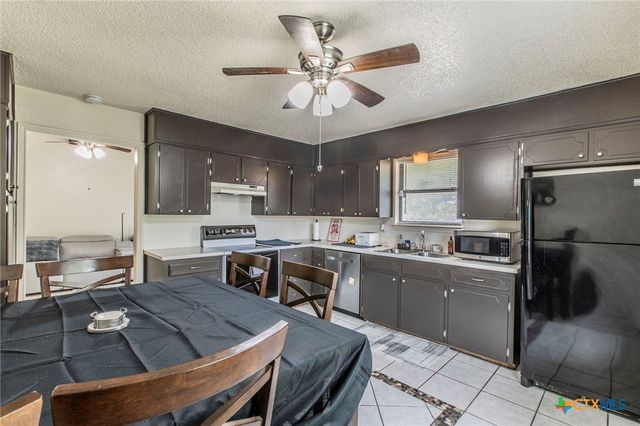 211 W Robin Lane, Harker Heights, TX 76548