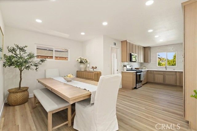 543 N Glenwood Avenue, Glendora, CA 91741