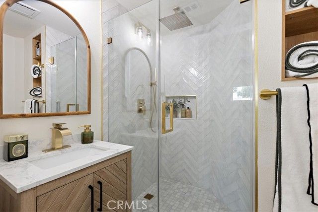 543 N Glenwood Avenue, Glendora, CA 91741