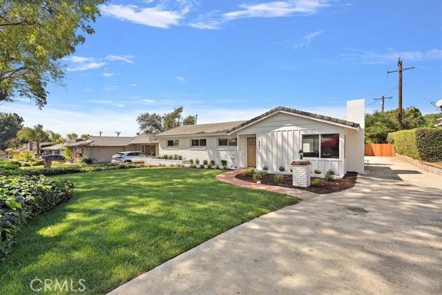 543 N Glenwood Avenue, Glendora, CA 91741
