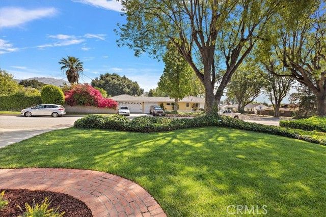 543 N Glenwood Avenue, Glendora, CA 91741