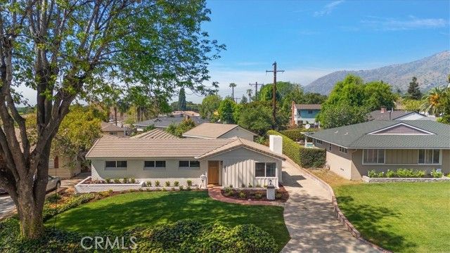 543 N Glenwood Avenue, Glendora, CA 91741