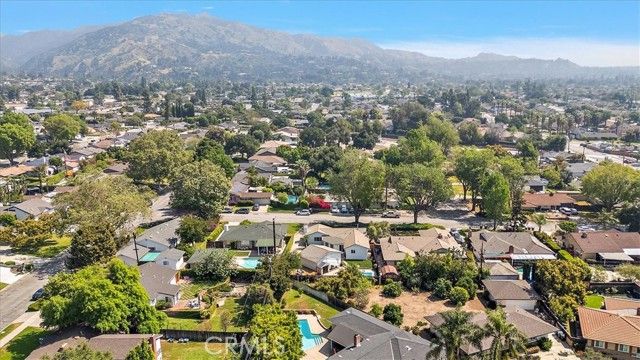 543 N Glenwood Avenue, Glendora, CA 91741