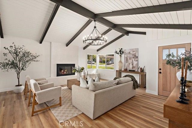 543 N Glenwood Avenue, Glendora, CA 91741