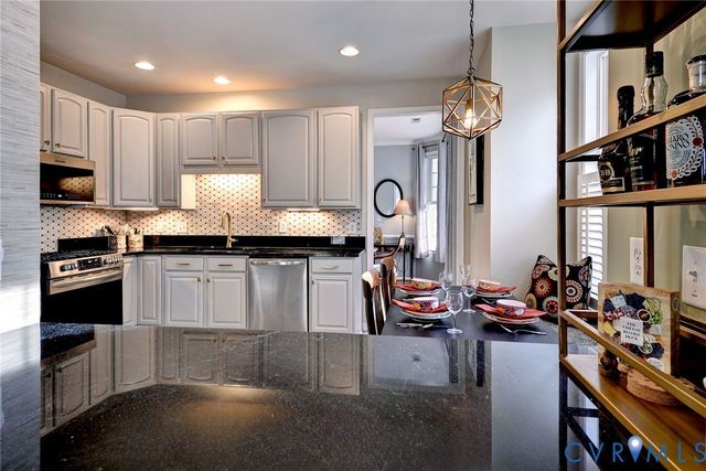 4704 Sanford Arms, Williamsburg, VA 23188